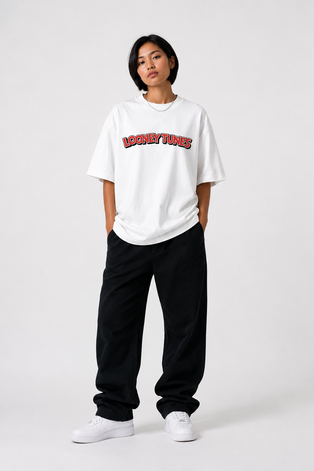LOONEY TOONS OVERSIZED WHITE TSHIRT